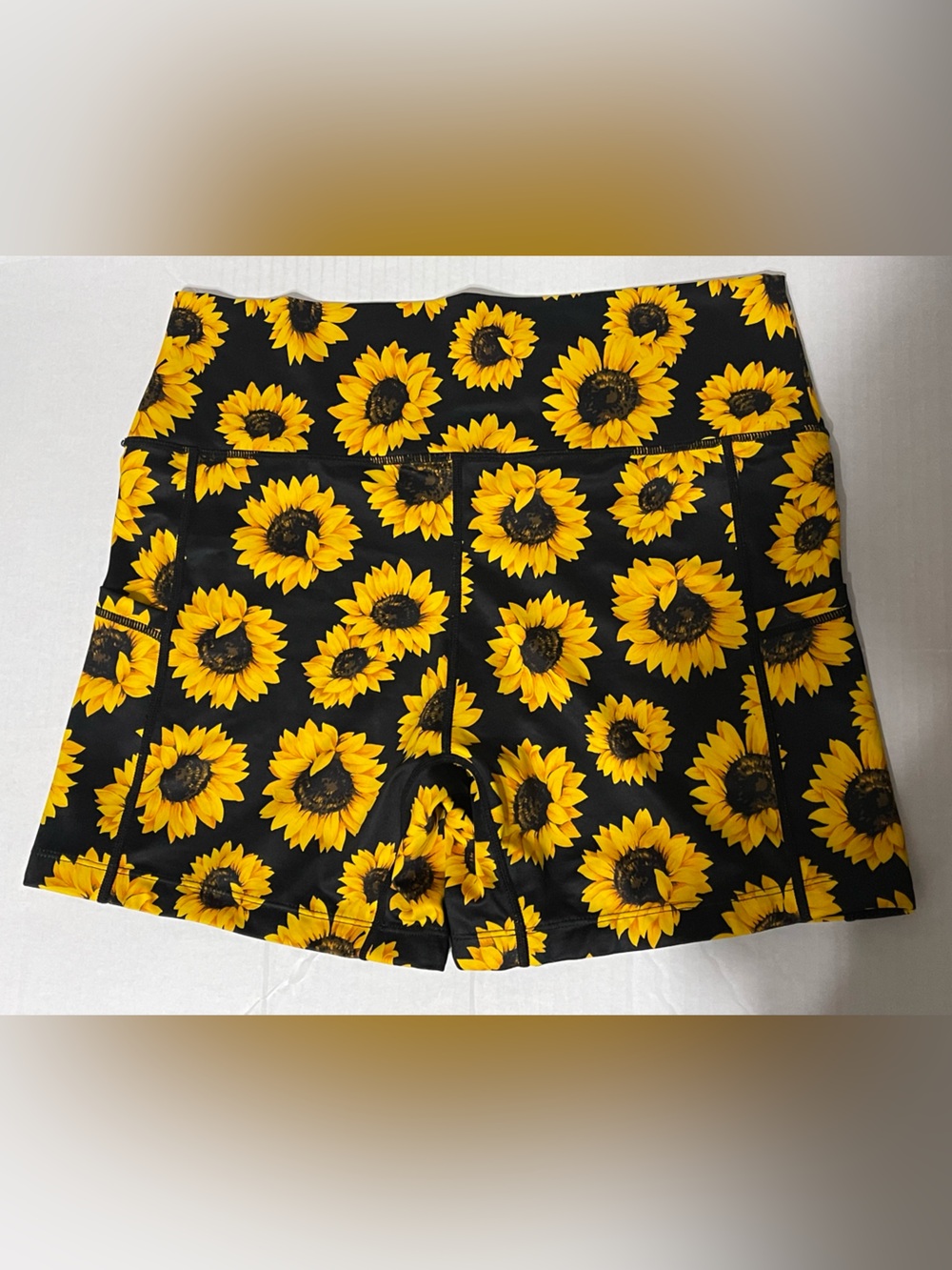 CVG Constantly Varied Gear 5 inch Shorts - size L - Sunflower - EUC - Picture 2 of 3